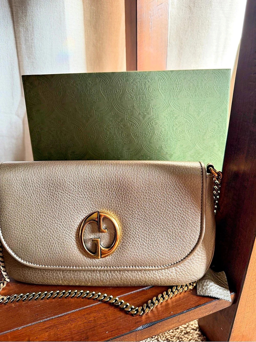 Gucci 1974 Interlocking GHW Chain Shoulder Bag in Champagne